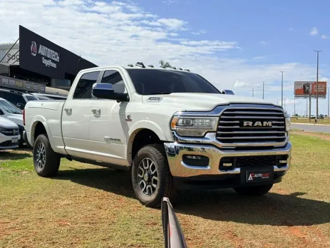 Ram 3500 Limited Longhorn 6.7 TB CD Diesel 2022