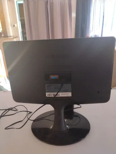 Monitor Samsung.funcionando perfeiro