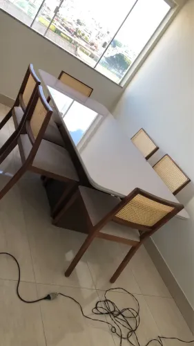 Vendo mesa 6 Cadeiras - Perfeito estado - Produto de altíssima qualidade