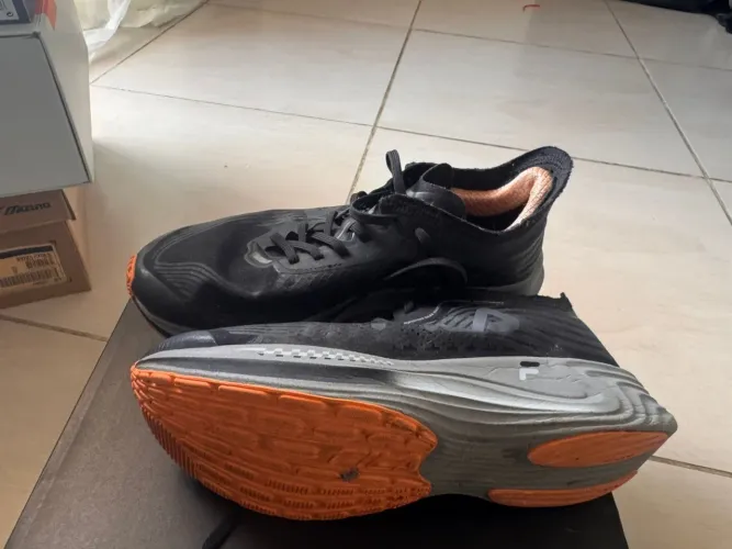 Tenis de corrida Fila carbon race 