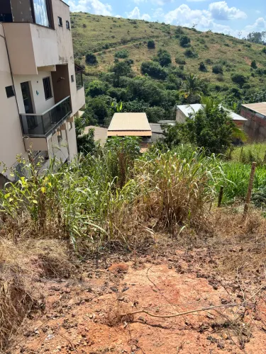 Lote a venda no início do Cidadade Nova