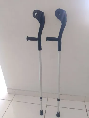Par de muletas regulável