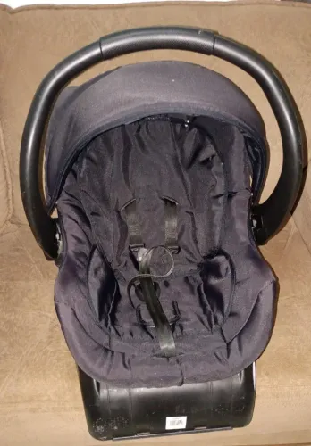 Bebê conforto marca Galzerano em ótimo estado.