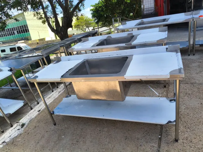 Bancada inox com pia pra cozinha industrial