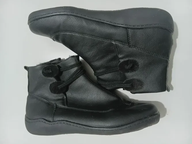 Bota importada 36