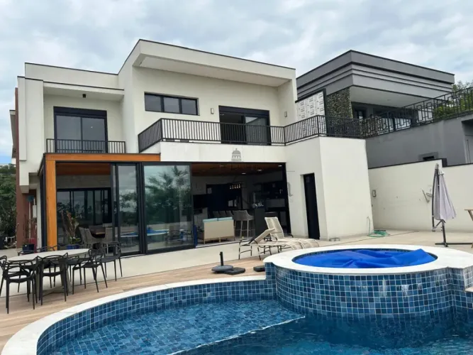 Oportunidade - Casa em Condomínio - Condomínio Residencial Montserrat - Montserrat Residen