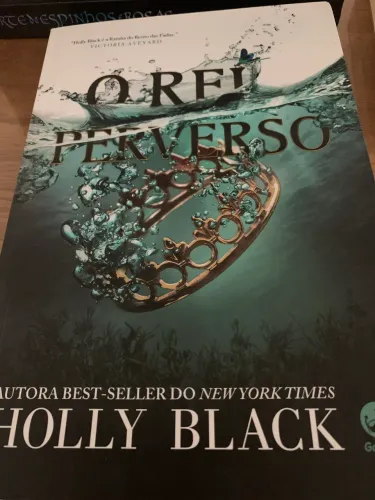 O rei perverso livro (3) de o príncipe cruel 