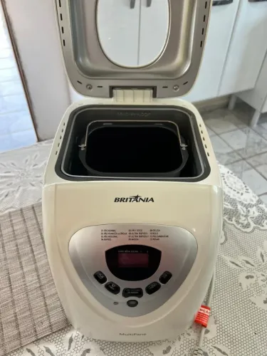 Máquina de Pão Britânia