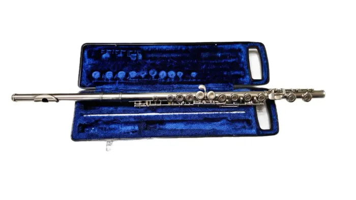 Flauta transversal Yamaha YFL-23 Fabricação Japonesa Regulada Estojo Original