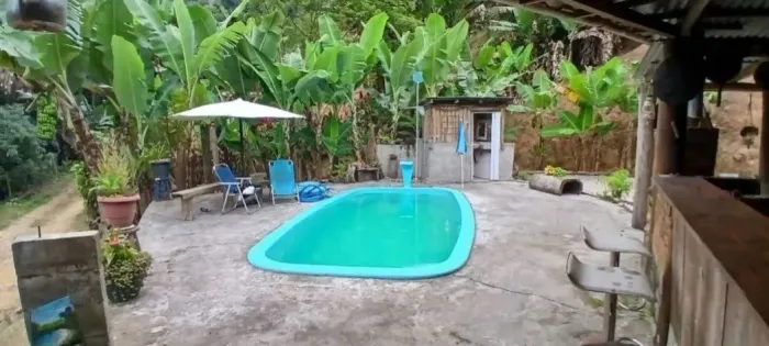 Alugo Sítio em Águas Mornas 