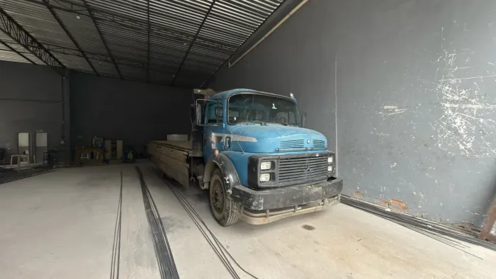 Caminhão 1113 MB 