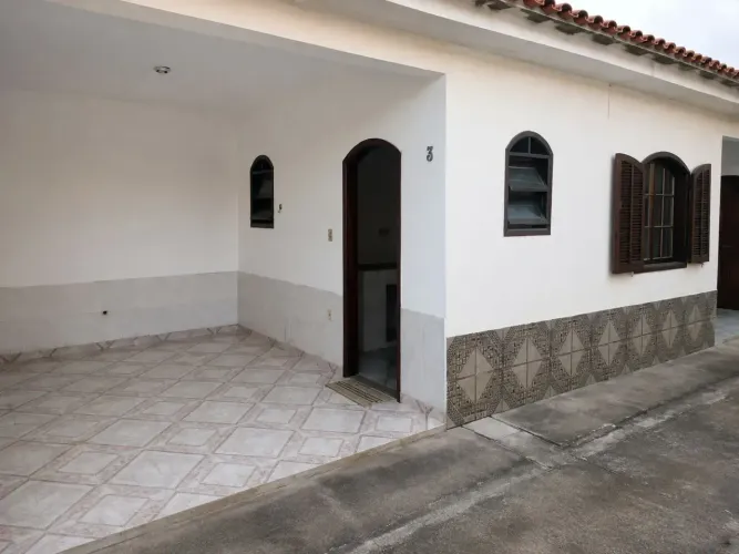 Casa com 1 dormitório à venda, 40 m² por R$ 280.000 - Jardim Atlântico Oeste (Itaipuaçu) -