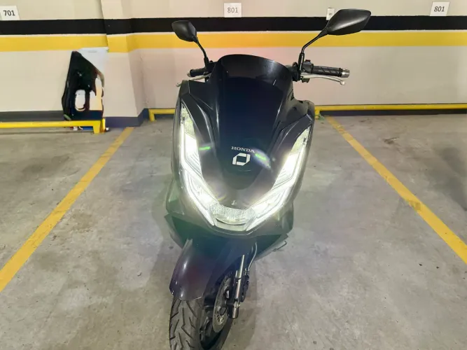 Honda PCX 160 ano 2023 apenas 8 mil km