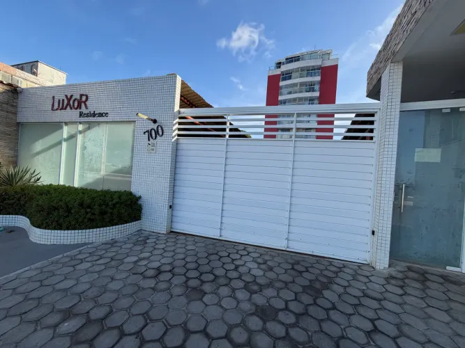 APARTAMENTO NO PONTAL com 02 SUÍTES