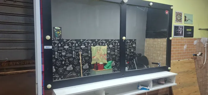 Espelho com bancada