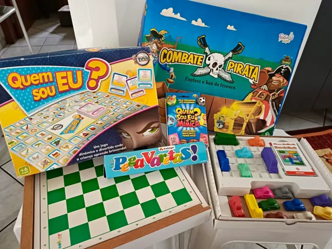 Jogos e brinquedos para crianças 