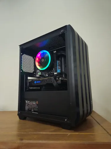 PC Gamer / i5 4570 / RX 580 8GB / 16GB RAM / SSD 480GB / Fonte 500W