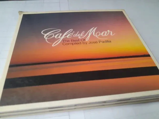 CD Cafe del Mar- The Best of Compiled by Jose Padilha, usado