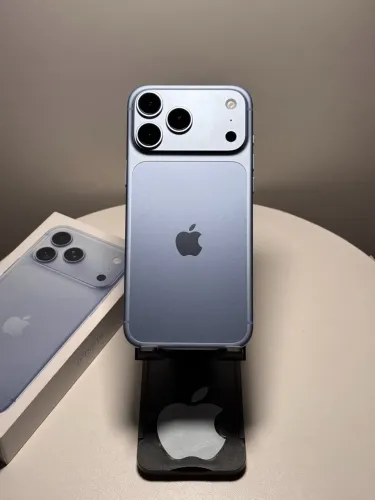 iPhone 18 Pro Max 256gb glacial