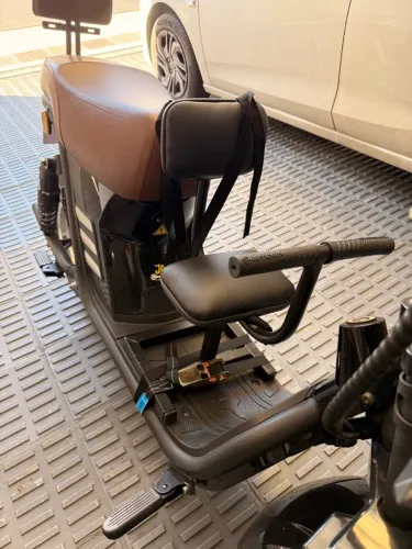 Cadeirinha infantil para scooter Eletrica