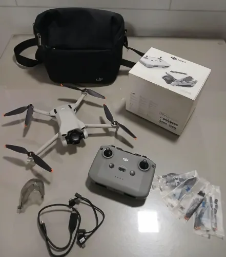 Drone DJI Mini 3 + Controle DJI RC-N1 + Bolsa + Acessórios Extras (Impecável)