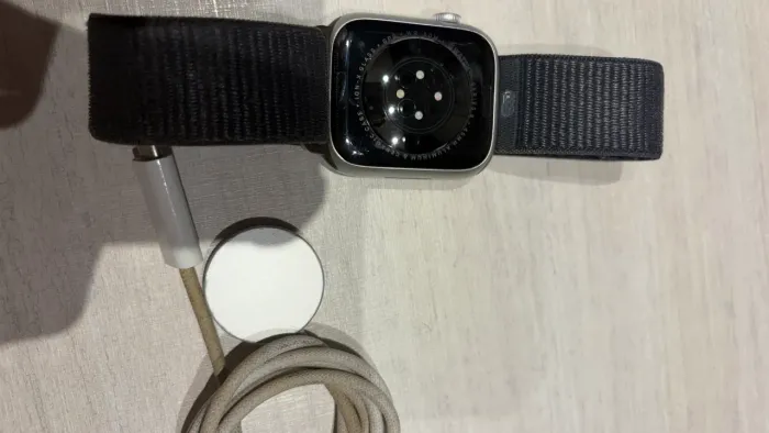 Apple Watch (Série 9 45mm) 