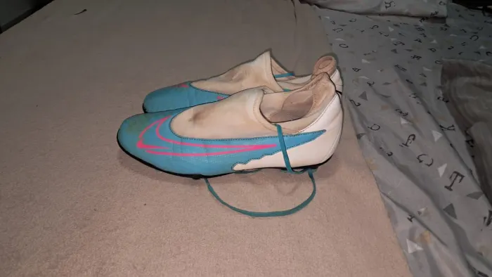 Chuteira de campo nike