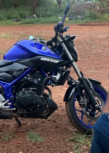 Moto Mt 03