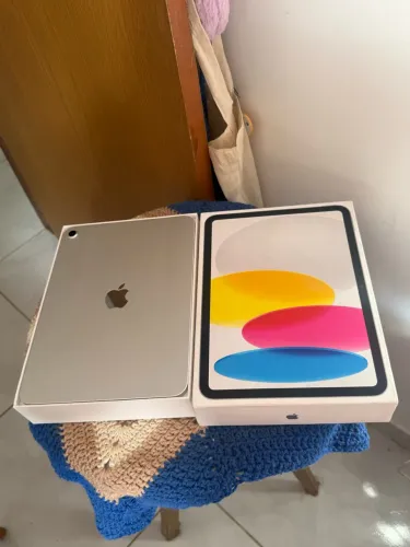 iPad 11 128gb, 1 mês de uso. Estado de novo.