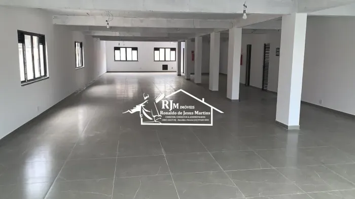 Alugo SALÃO/LOJÃO COM 300 m2, toda reformada em Vista Alegre junto a Vila da Penha - RJ