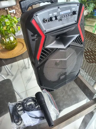 Vende-se uma cx de som