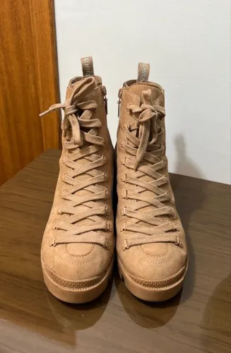 Bota tratorada Schütz caramelo TAM 37