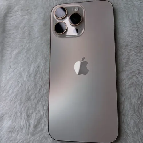 iPhone 16 Pro Max 256Gb | Dourado