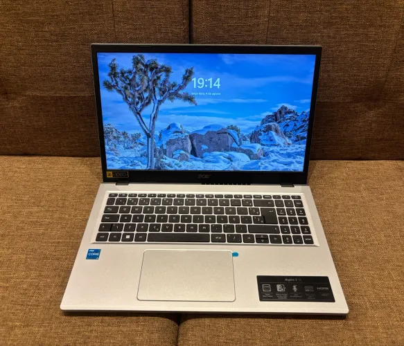 Notebook Acer | Core i3 12º geração (em estado de novo)