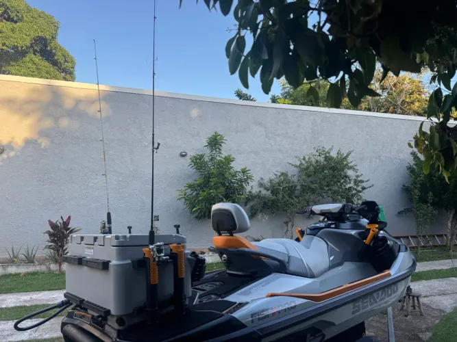 Jet ski FiSher Trofhy 170 -36 horas