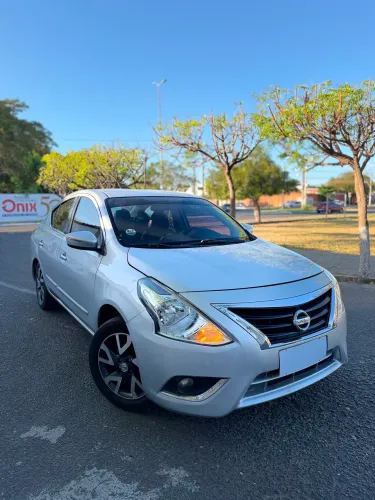 Nissan Versa Unique 1.6 16V Flex 4P Mec. 2016