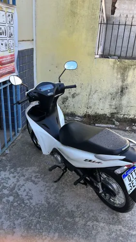 Biz 125 es 2025