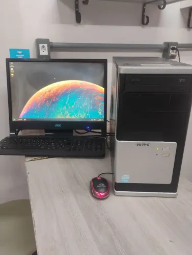 Computador > monitor 19