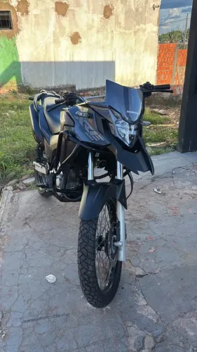 - Honda Xre 300