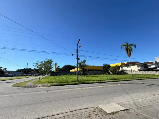 Imóvel para aluguel com 1284 metros quadrados em Costa e Silva - Joinville - SC