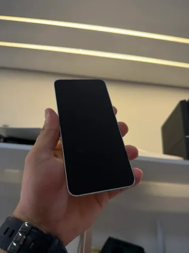 Samsung galaxy s24 fe,128Gb,aparelho em perfeito estado e sem defeitos 1900