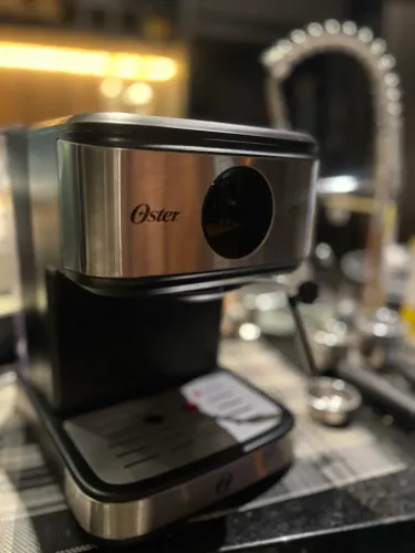Cafeteira Oster Double digital expresso