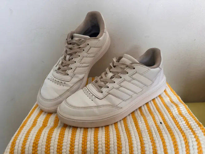 Tenis Adidas