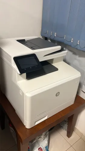 Impressora Multifuncional HP Color LaserJet Pro MFP M479fdw - Excelente Estado