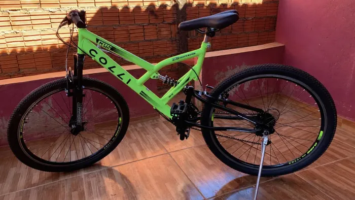 Bicicleta Nova (aro 26)
