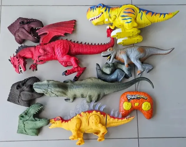 Lote de dinossauros