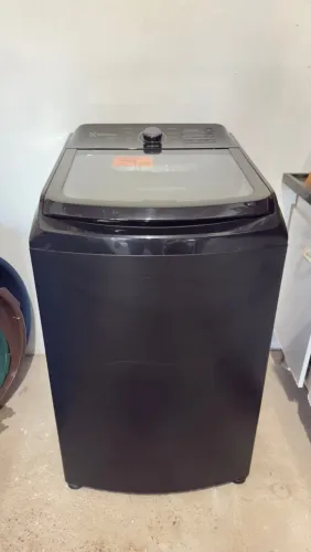 Vendo máquina de lavar Electrolux