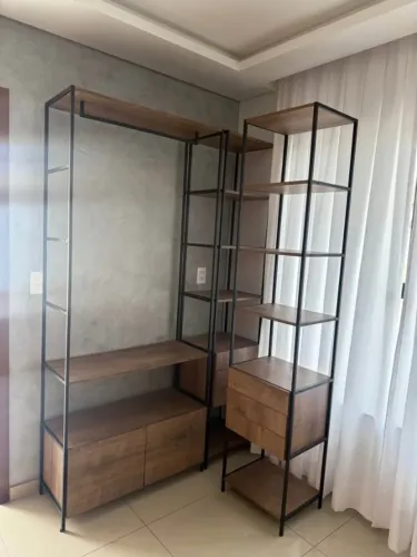 Guarda-roupa (Armário) + Mesa de cabeceira estilo industrial