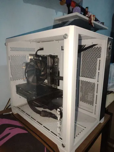 PC GAMER i5 12400f | RTX 4070 12gb | 16 gb ram | SSD