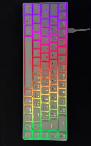 TECLADO MECANICO HYRAX THUNDER PRO RGB